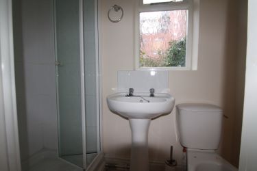 A Large 4 Bedroom Terraced Grade II Listed House, Being Located In Chester City Centre. Potential To Be Used As A Family Home Or As An Investment With Potential To Create A Significant Annual Income. Previous Use As A House In Multiple Occupation. Benefits From Gas Central Heating And Off Road Parking To Rear. Potential Gross Yield 10% Plus