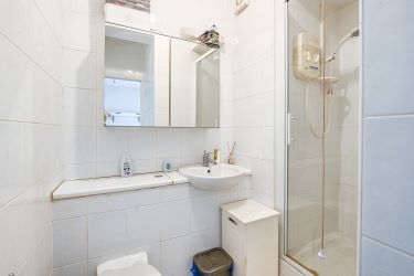 Coastal Ground Floor Flat with Strong Rental Appeal