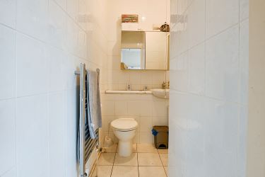 Coastal Ground Floor Flat with Strong Rental Appeal