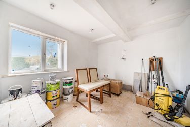 Charming Detached Bungalow with Partly Completed Self-Contained Annex and Breathtaking Views in Teignmouth