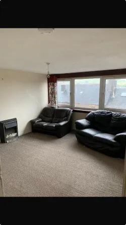 Town & Country Property Auctions offers this incredible 2 bedroom property in Campbeltown.