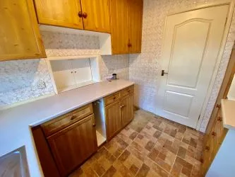 Spacious balcony apartment overlooking gardens with a brilliant refurbishment opportunity to increase the value significantly, benefits from a separate kitchen and bathroom and separate w/c. Best of all its centrally located close to Westbourne Village.