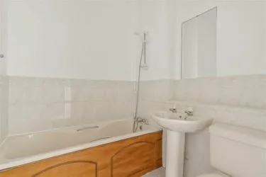 ONE BED APARTMENT