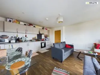 3 Bedroom Apartment For Sale via Auction 14th May 2025
