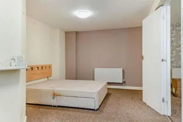 ONE BED GROUND FLOOR APARTMENT