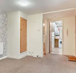 ONE BED GROUND FLOOR APARTMENT
