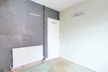 UNMODERNISED 3 BED SEMI DETACHED BUNGLOW