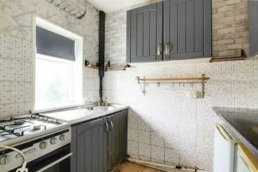 UNMODERNISED 3 BED SEMI DETACHED BUNGLOW