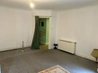 A spacious two bedroom, basement apartment set in the Regency Gardens of Warrior Square.  - Basement Flat G Warrior House, 22 Warrior Square, St Leonards-on-Sea, East Sussex, TN37 6BS