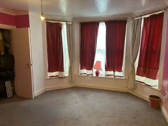 A spacious two bedroom, basement apartment set in the Regency Gardens of Warrior Square.  - Basement Flat G Warrior House, 22 Warrior Square, St Leonards-on-Sea, East Sussex, TN37 6BS