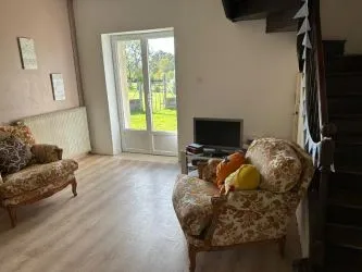 3 Bedroom village house with garden and barn