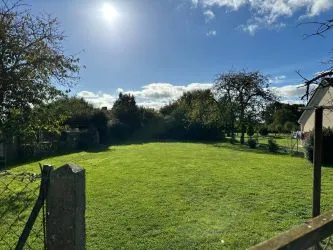3 Bedroom village house with garden and barn