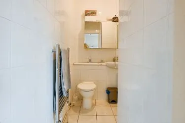 Coastal Ground Floor Flat with Strong Rental Appeal