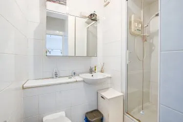 Coastal Ground Floor Flat with Strong Rental Appeal