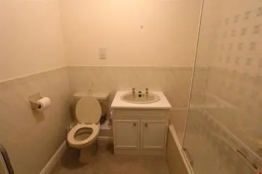 OVER 55'S TWO BEDROOM APARTMENT