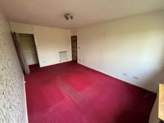 Town & Country Property Auctions offers this incredible 2 bedroom mid-terraced property in Arbroath.