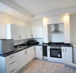 4 BED TERRACE
