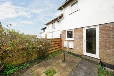 This two-bedroom home is a prime investment, ideal for rentals or resale. With great views in a desirable location, it’s a smart, low-risk addition to any portfolio.