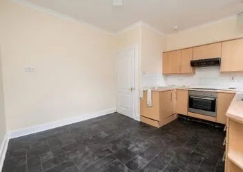 Town and Country Property Auctions Scotland are proud to present this Spacious 4-Bedroom Maisonette in Fraserburgh