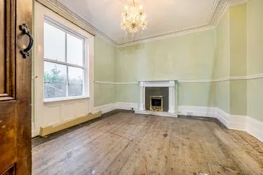 An architecturally stunning grade 2 listed detached four/five bedroom house with attached one bedroom annexe in a lovely hidden location