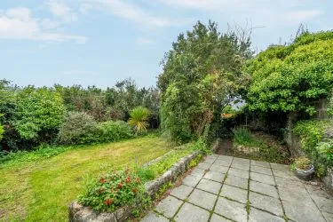 An architecturally stunning grade 2 listed detached four/five bedroom house with attached one bedroom annexe in a lovely hidden location
