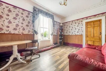 An architecturally stunning grade 2 listed detached four/five bedroom house with attached one bedroom annexe in a lovely hidden location