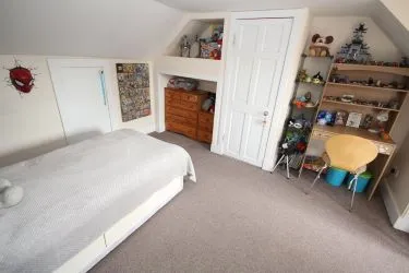 Town and Country Property Auctions Scotland is proud to present this four bedroom detached dwellinghouse located in the centre of New Deer.