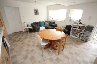 Town and Country Property Auctions Scotland is proud to present this four bedroom detached dwellinghouse located in the centre of New Deer.