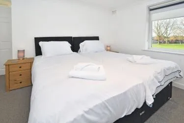 An excellent investment opportunity, this three-bedroom semi-detached property is currently let on a serviced accommodation basis and generating a strong gross annual income of £24,000. Based on the guide price, this represents a near 24% gross yield, making it a standout prospect for investors seeking high returns.