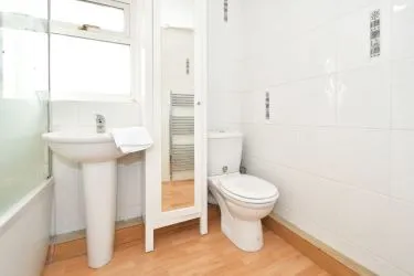 An excellent investment opportunity, this three-bedroom semi-detached property is currently let on a serviced accommodation basis and generating a strong gross annual income of £24,000. Based on the guide price, this represents a near 24% gross yield, making it a standout prospect for investors seeking high returns.