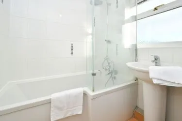 An excellent investment opportunity, this three-bedroom semi-detached property is currently let on a serviced accommodation basis and generating a strong gross annual income of £24,000. Based on the guide price, this represents a near 24% gross yield, making it a standout prospect for investors seeking high returns.