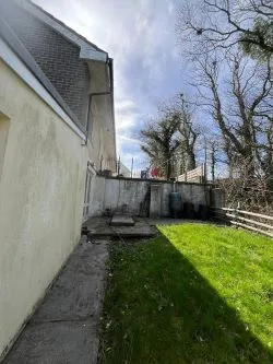 Tara, Stoneway Road, Laugharne, Carmarthen, SA33 4SU
Guide Price £380,000
Auction 28.5.25

Block Viewing - TBC