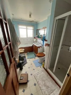 Tara, Stoneway Road, Laugharne, Carmarthen, SA33 4SU
Guide Price £380,000
Auction 28.5.25

Block Viewing - TBC