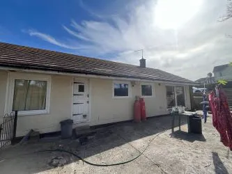 Tara, Stoneway Road, Laugharne, Carmarthen, SA33 4SU
Guide Price £380,000
Auction 28.5.25

Block Viewing - TBC