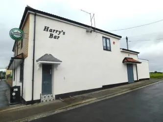 High-Yield Investment Opportunity: Ground Floor Commercial Generating £15,600 PA with 9.75% Yield & 4-Bed HMO Above Potential for £24,000 PA – Total Potential Income of £39,600 PA and 24.75% Gross Yield!