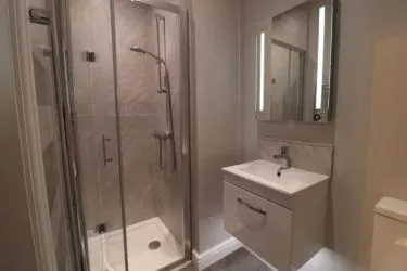 FIVE BEDROOOM INCOME GENERATING INVESTMENT