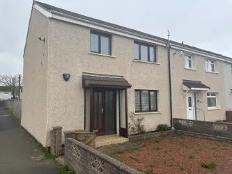 Town & Country Property Auctions offers this incredible 3 bedroom property in Girvan.