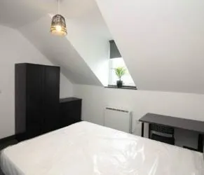 Unlock Exceptional Returns: High-Yield 7-Bed HMO Property – Projected Gross Yield: 15.27%!"