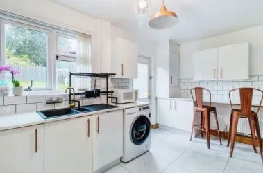 Immaculate 4 bedroom terraced house.