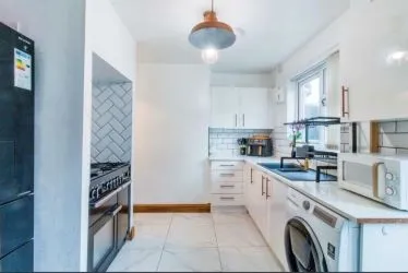 Immaculate 4 bedroom terraced house.