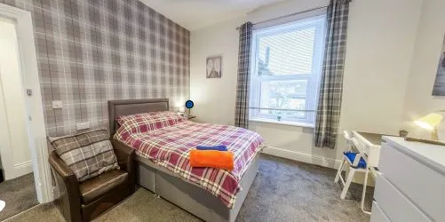 Exceptional Investment Opportunity in Hartlepool - Fully Furnished 6 Bed HMO / Serviced Accommodation
