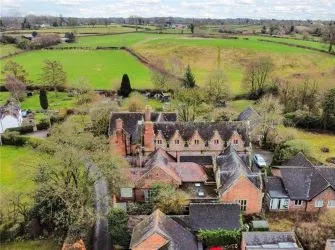 Tenure: Freehold
Offering excellent investment and development opportunity
An imposing Grade II* former school/nursing home
Large grounds
Ample parking