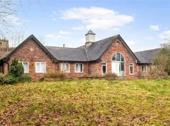 Tenure: Freehold
Offering excellent investment and development opportunity
An imposing Grade II* former school/nursing home
Large grounds
Ample parking