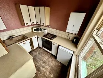 Studio Flat in Need of Renovation, 26 Donoughmore Road, Bournemouth, Dorset, BH1 4HG - Share of Freehold & Vacant Possession - Flat 3, 26 Donoughmore Road, Bournemouth, Dorset, BH1 4HG