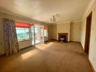 10 Bro Enddwyn is a 2 bedroomed semi-detached property of standard construction under a slated roof located on the outskirts of the popular village of Dyffryn Ardudwy. Updating required.