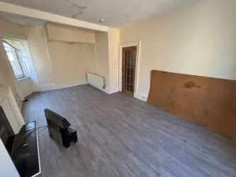 Town & Country Property Auctions offers this incredible 3 bedroom property in Campbeltown.