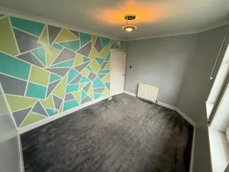 Town & Country Property Auctions offers this excellent 2-bedroom top floor flat in Dundee.