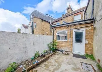 Two-bedroom ground floor flat, perfectly situated in a quiet residential road within one of South East London's emerging neighborhood's. Property comprises: entrance hall, bathroom, two bedrooms and kitchen living room with access to a rear courtyard. 

The property is currently rented bringing in £1,500 pcm = £18,000 per annum.