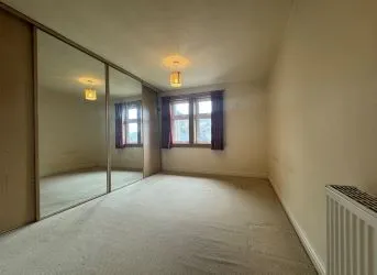 Town and Country Property Auctions offers this 2 Bedroom Top Floor Flat in Tarbert