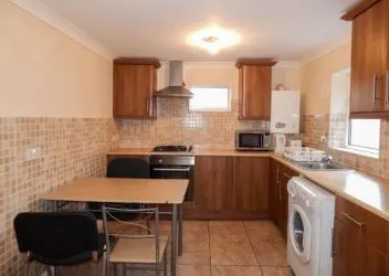 Freehold Block, 3 Flats! ** Guide Price Range £300,000 - £375,000**